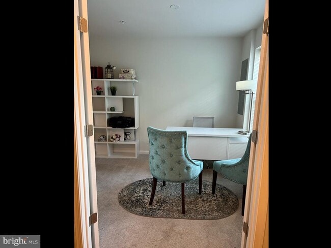 Building Photo - 7102 Rowlock Aly Rental