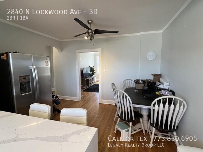 Photo - 2840 N Lockwood Ave Unidad 3D