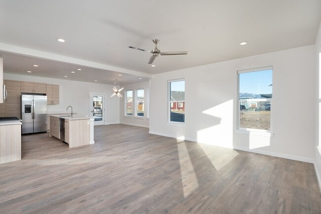 Photo - Gorgeous Townhome for Rent in the Lakes Neighborhood! Walking Distance to Parks and Lakes!
