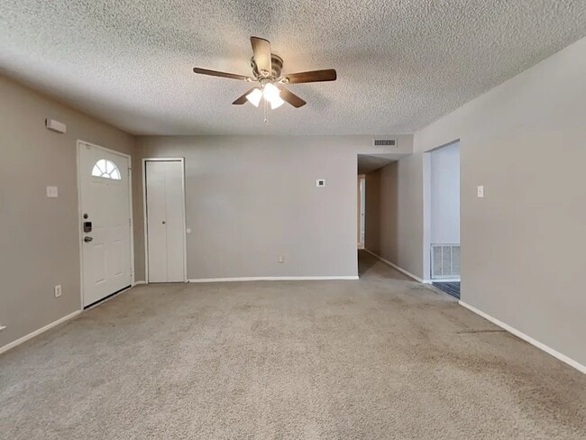Photo - 122 Cooper St