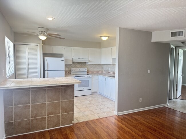 Photo - 4745 Orange Grove Blvd