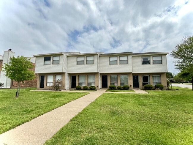 Photo - 700 San Pedro Dr