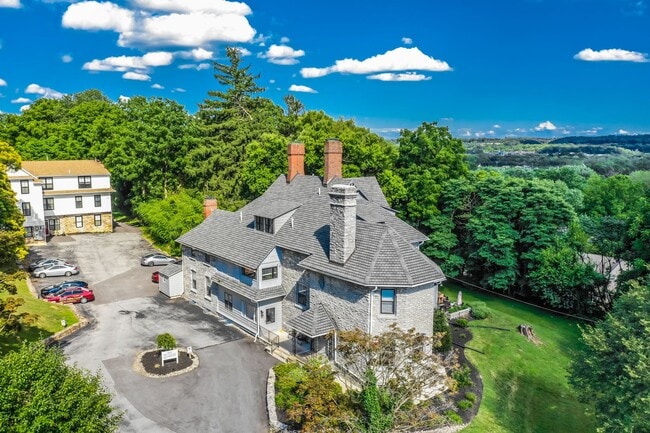 Photo - 0225 Whitford-Carriage