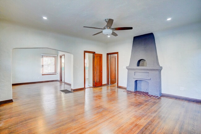 Photo - 479 Gaviota Ave Unit 479
