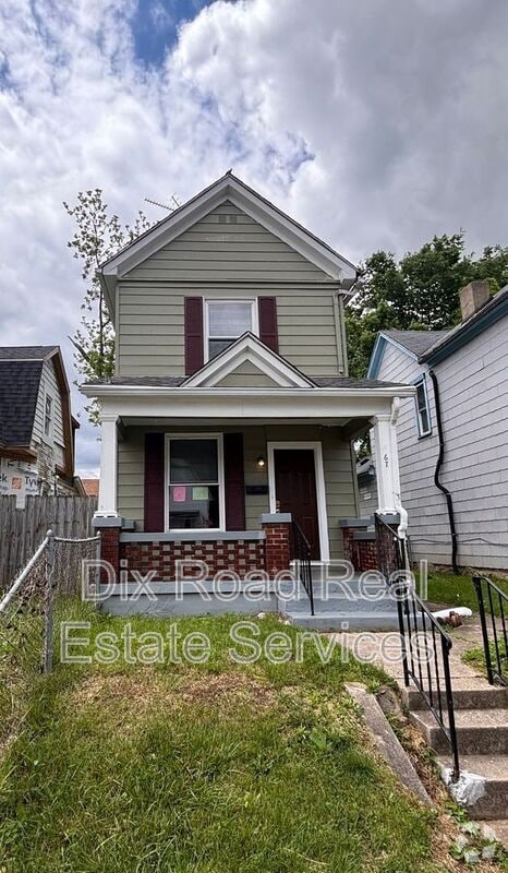 Building Photo - 67 S McGee St Rental