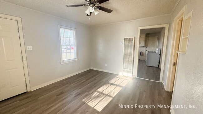 Photo - 2711 35th St