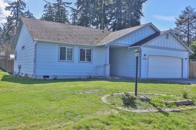 Building Photo - Lovely Home located in Oak Harbor and Ready for a New Tenant!