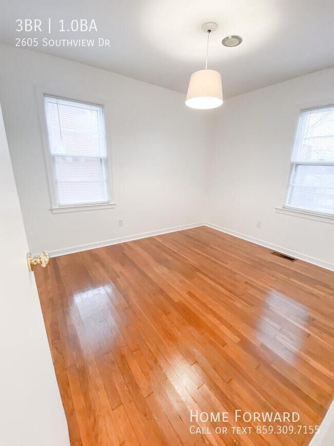 Photo - 2605 Southview Dr