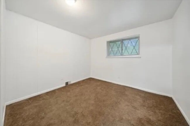 Photo - 4 Bedrooms 2 Bathroom