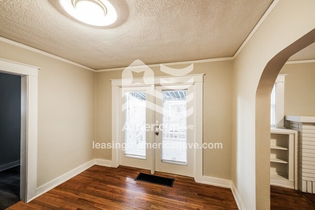 Photo - 8214 8th Ave S