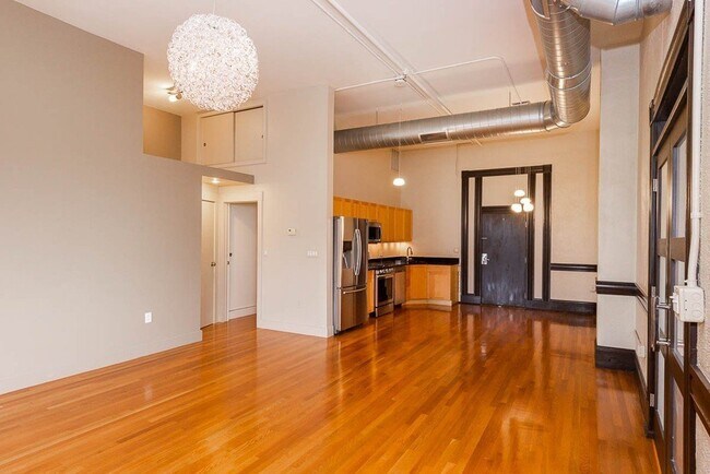Photo - "Chic 1-Bed Condo in Vibrant Lynn: Modern ... Unit 301