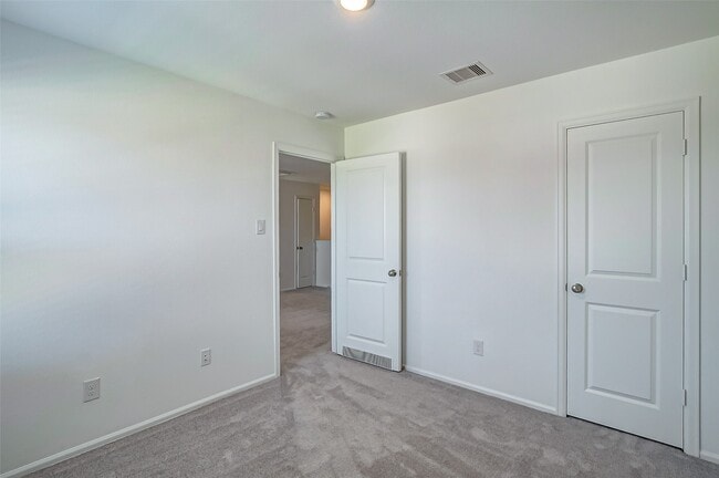 Photo - 1495 Twilight Grn Dr