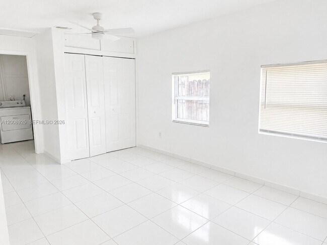 Photo - 8210 SW 7th St
