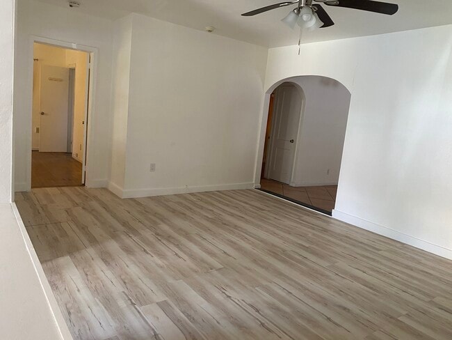 Photo - 1588 NE 110th St Unidad 1