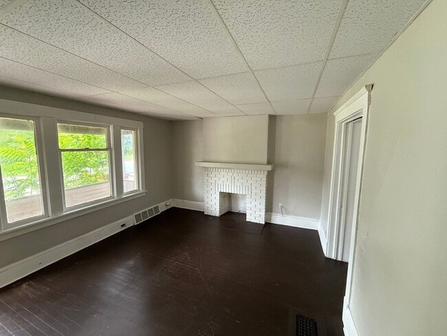 Photo - 700 E 117th St Unit 700 E 117