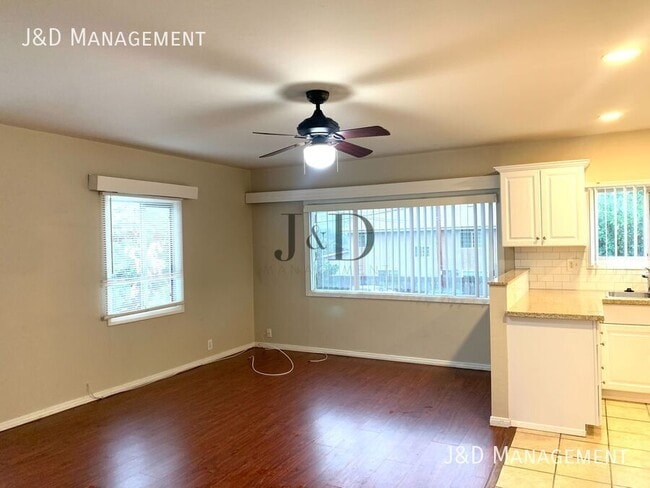 Building Photo - 8770 Lamar St Unit B