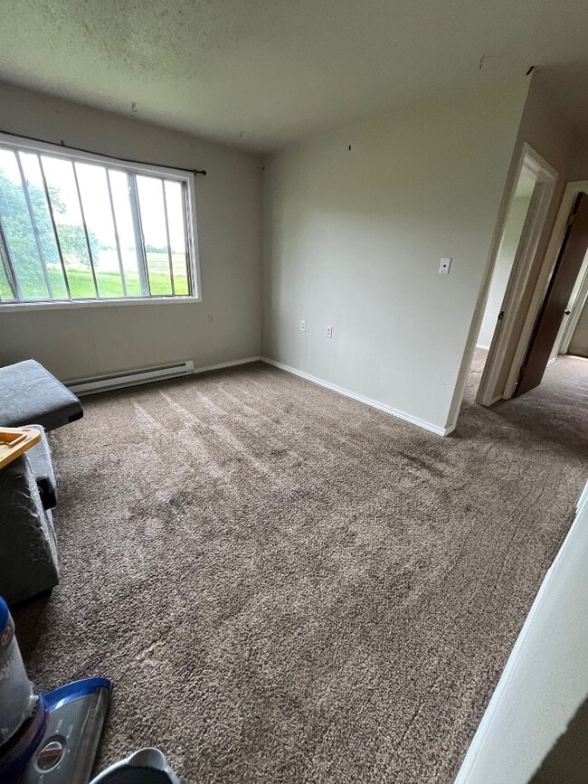 Building Photo - 303 Ilion Ave Rental