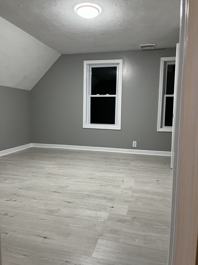 Photo - 71 Plain St Unit 2