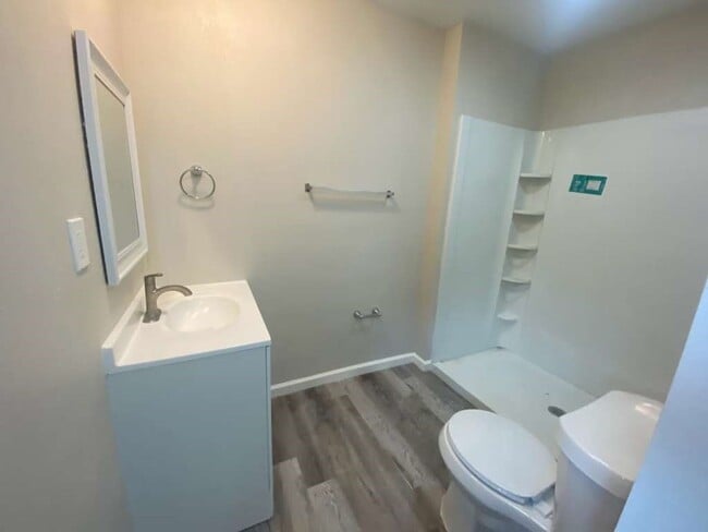 Photo - 275 Wood Fern Dr