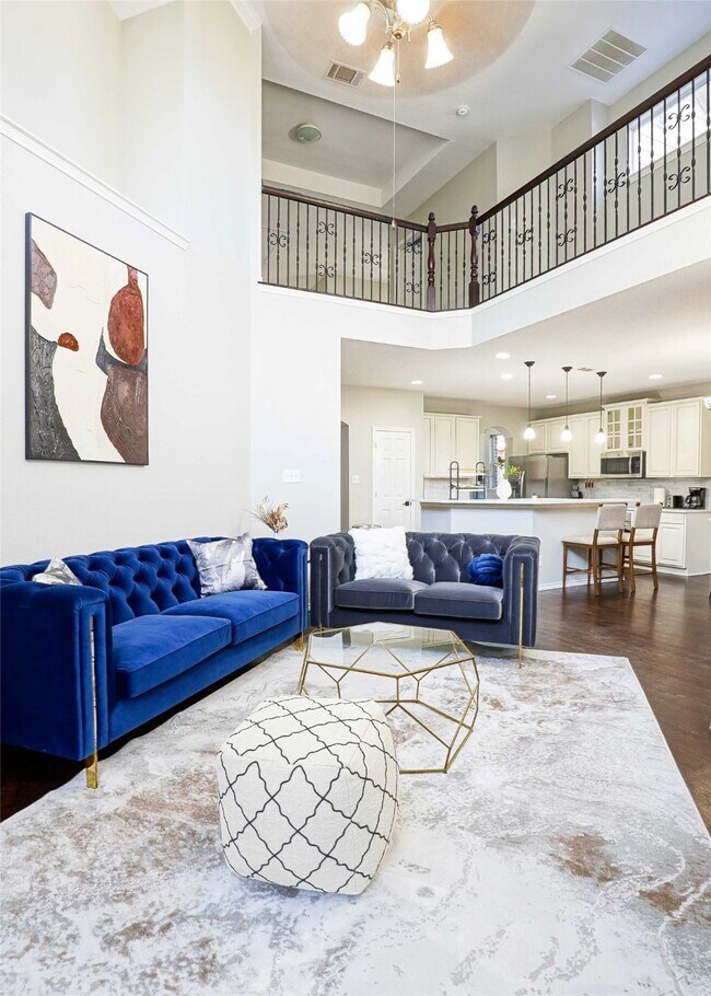 Photo - 2137 Goliad Cir