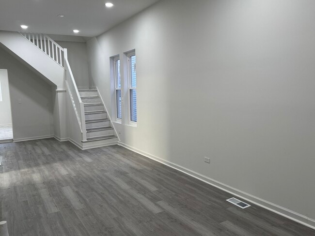 Photo - 11333 S Edbrooke Ave