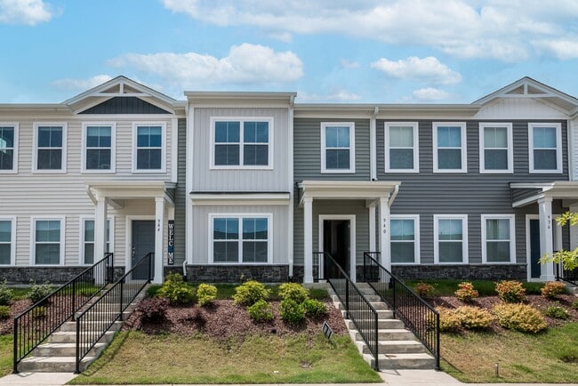 Front view - 940 Robbie Jackson Ln Townhome