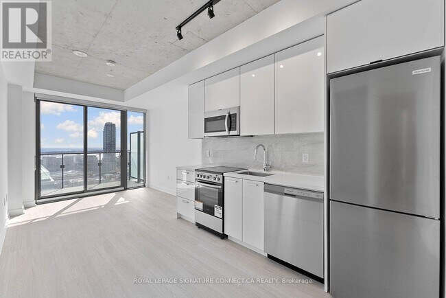 Photo - 284 King St E Unité 2402