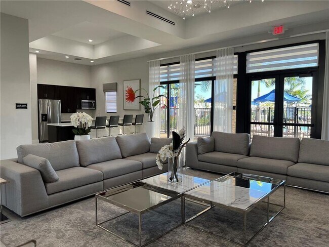 Photo - 315 NE 208th Terrace