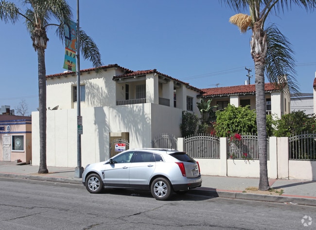 Primary Photo - 2243-2249 Pacific Ave Apartments