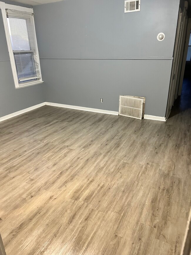 Photo - 18 John St Unit 18 John St 3rd floor