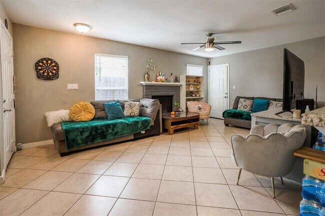 Photo - 9710 Teasdale Terrace