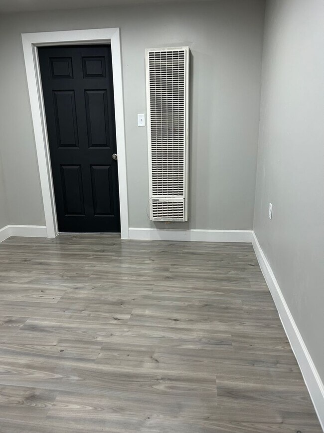 Building Photo - 806 Lexington Unit 808 1/2 Lexington