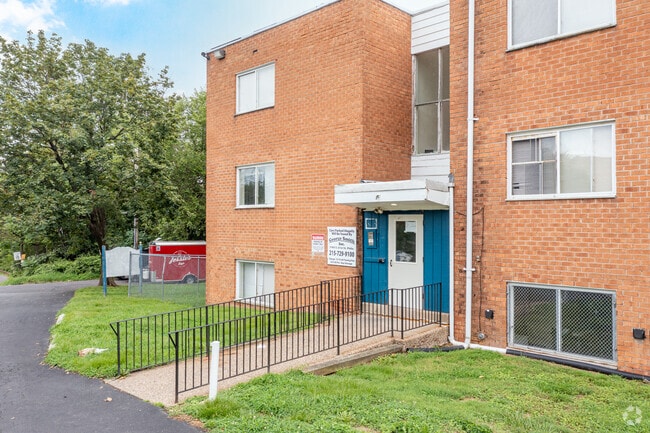 Harrison Court Apartments