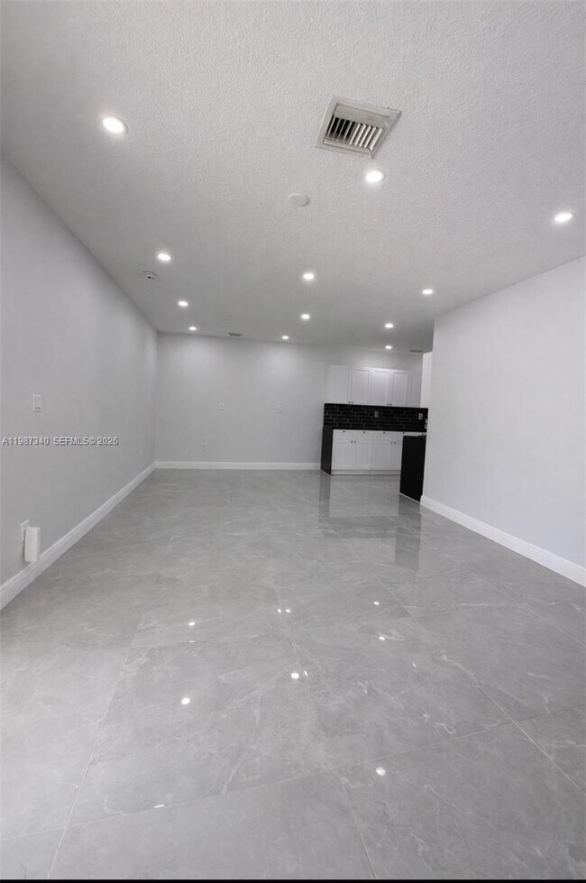 Photo - 9341 Marine Dr