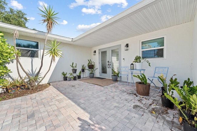 Photo - 726 SE Seahouse Dr
