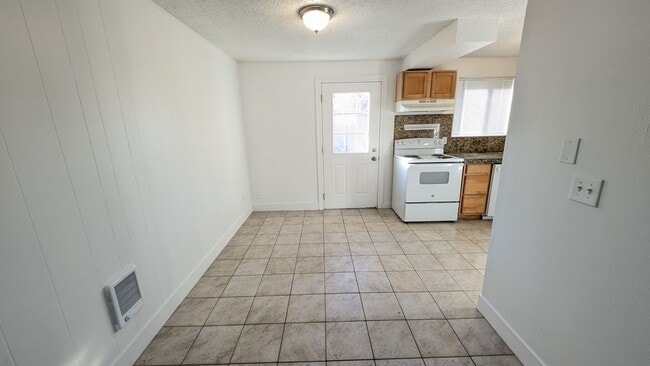 Photo - Single level in Sherwood