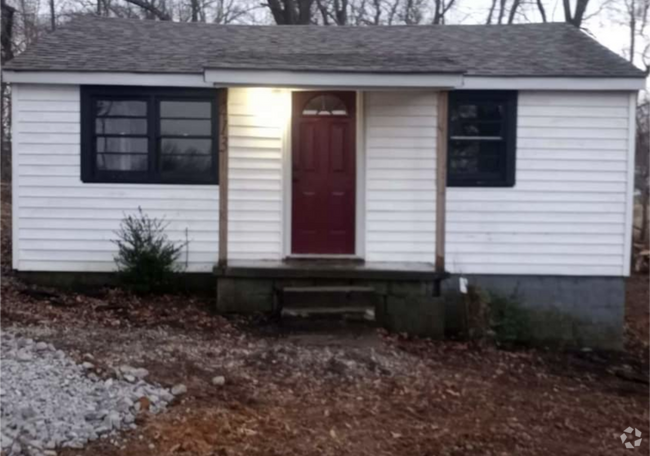 Building Photo - 413 Rineyville-Big Springs Rd Rental