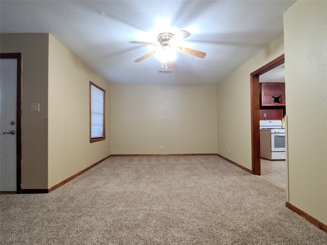 Photo - 1717 Hawthorne St