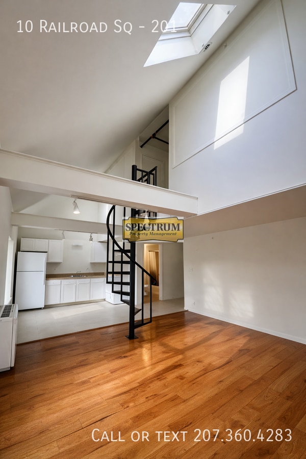 Building Photo - 10 Railroad Square Unit 201