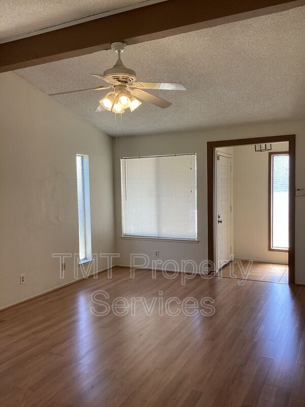 7847 Orchard Woods Cir