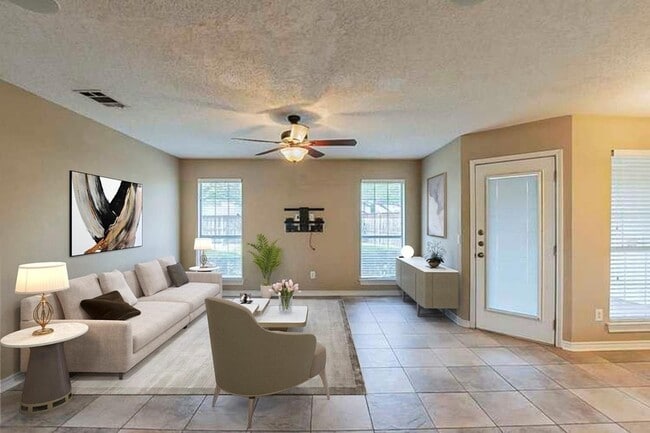 Photo - 4415 Haverhill Ln