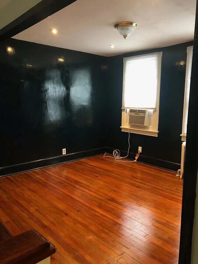 Photo - 115 E Laurel Ave Unit 2
