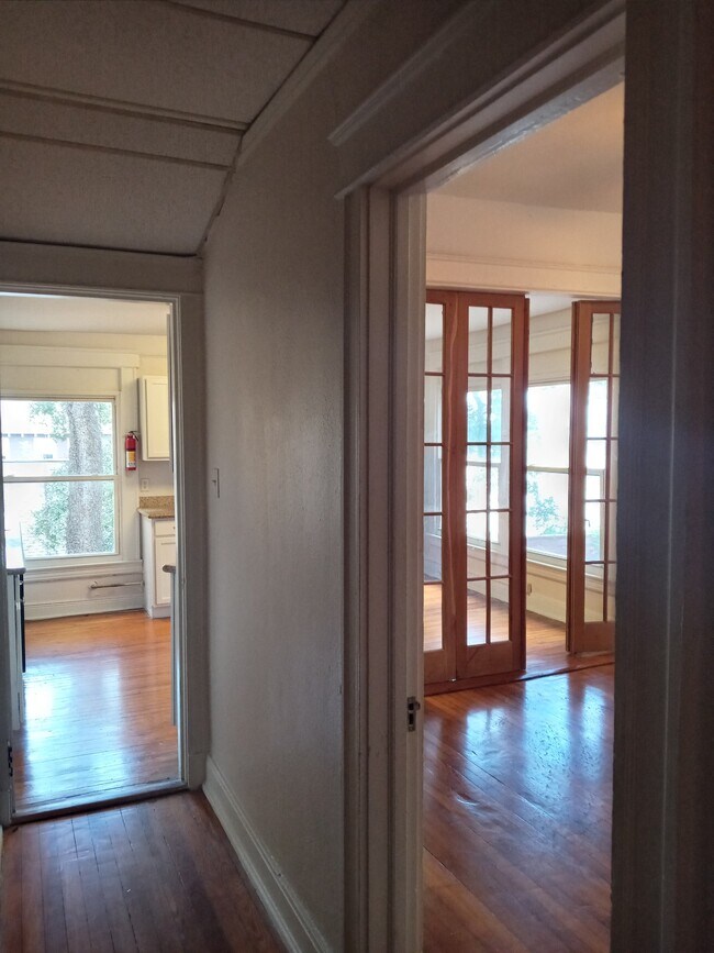 Photo - 3343 Esplanade Ave Unit 9