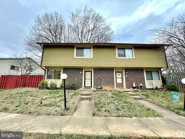 Building Photo - 10662 Spring Oak Ct Rental