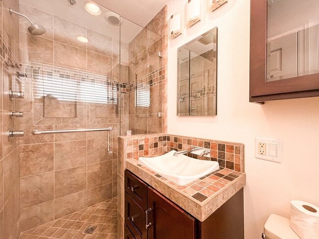 Photo - 6121 Priscilla Dr