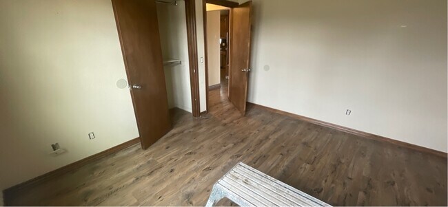 Photo - 404 Boston St