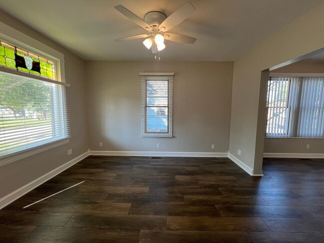 1215 W Elm St
