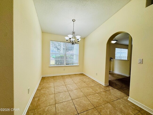 Photo - 409 Bainbridge St