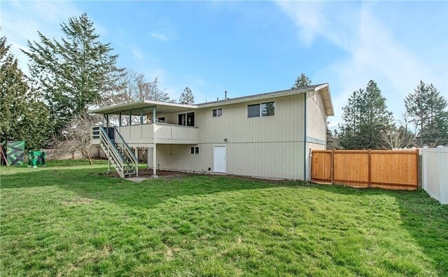 Photo - Gig Harbor Home on Oversized Lot