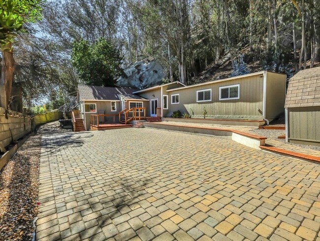 Building Photo - 11880 San Mateo Rd Rental